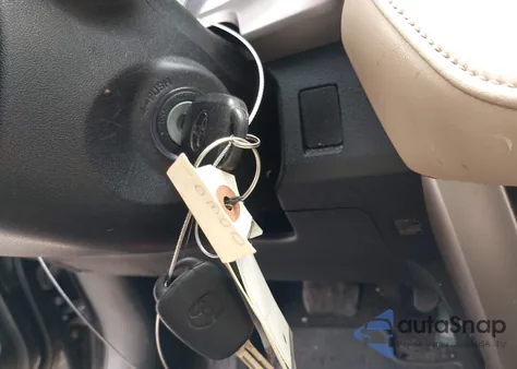 2015 Toyota Rav4 Xle z USA, uszkodzony, nr VIN 2T3RFREV5FW351490